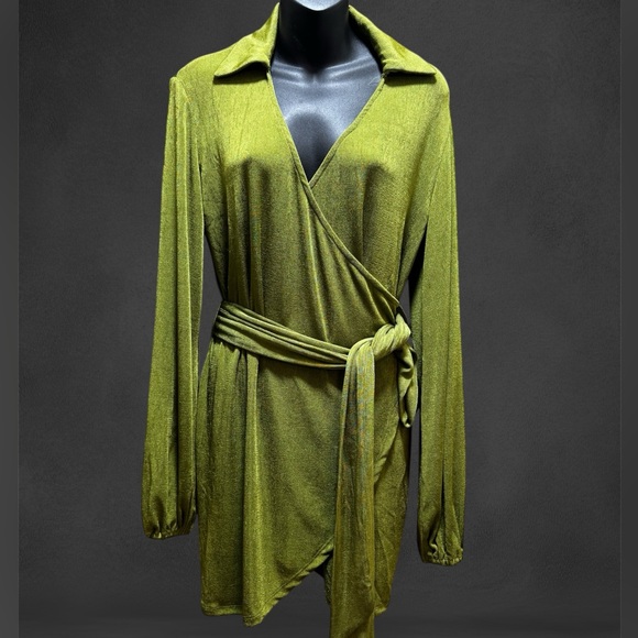 Princess Polly Dresses & Skirts - Princess Polly Green Party Time Mini Dress size 0